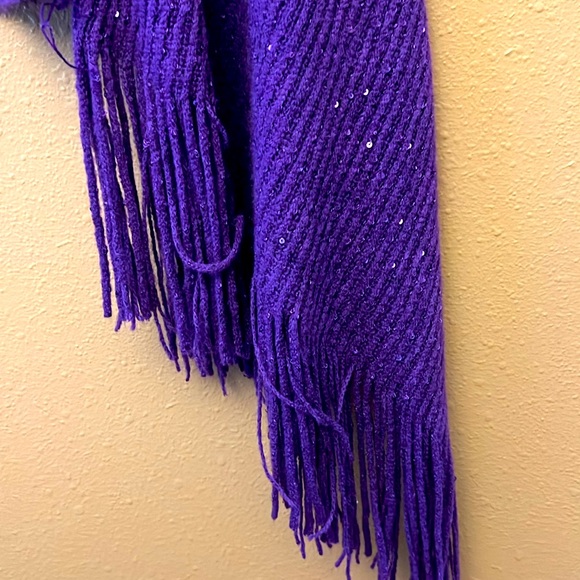 Women’s and Juniors Poncho Sweater One Size Purple with sparkly sequins - Picture 3 of 5